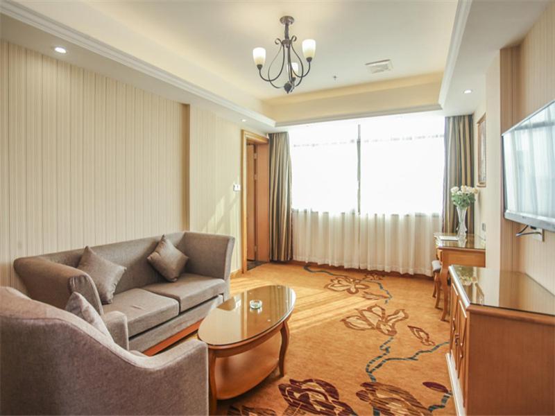 Vienna Hotel Fuzhou Linchuan Avenue Esterno foto